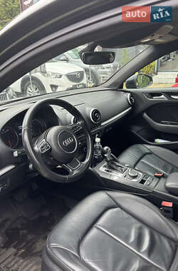 Седан Audi A3 2015 в Черновцах