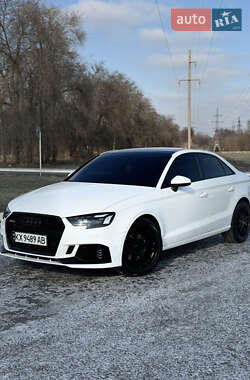 Седан Audi A3 2015 в Запорожье