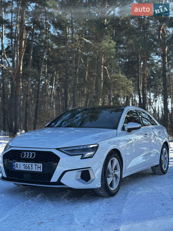 Седан Audi A3 2023 в Барышевке