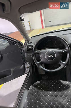 Хэтчбек Audi A3 2003 в Чернигове