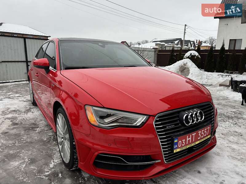 Хетчбек Audi A3 2015 в Вінниці