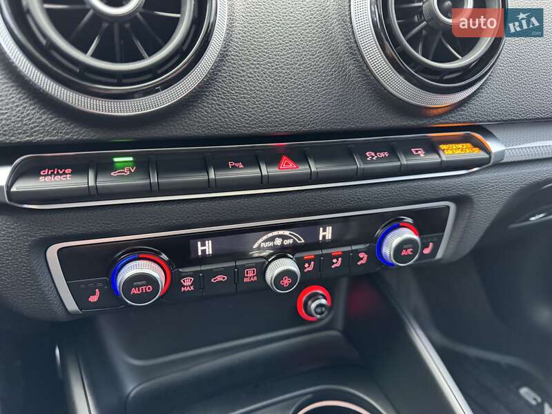 Хетчбек Audi A3 2015 в Вінниці