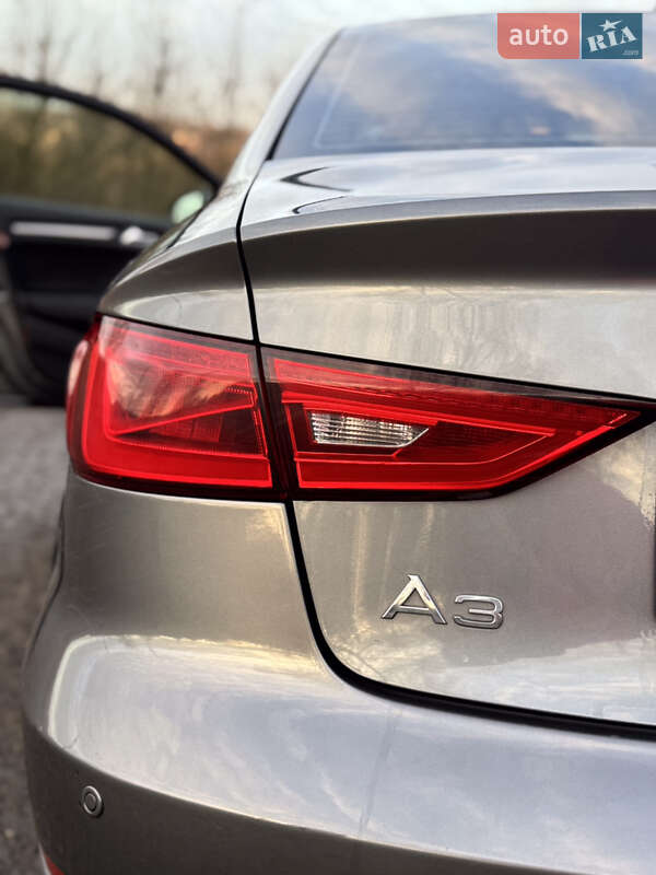 Седан Audi A3 2015 в Львове
