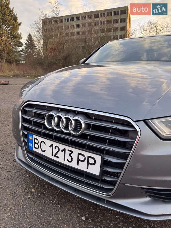 Седан Audi A3 2015 в Львове