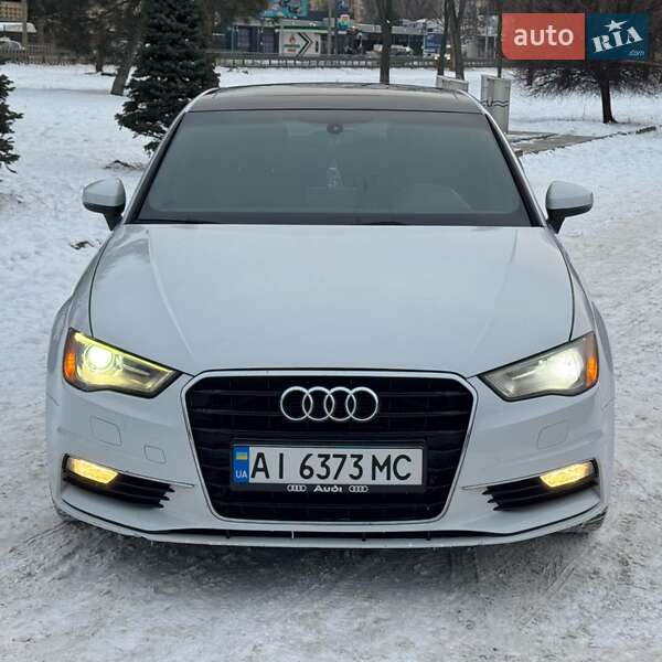 Седан Audi A3 2014 в Дніпрі