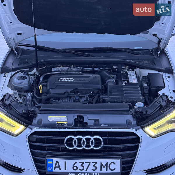 Седан Audi A3 2014 в Дніпрі
