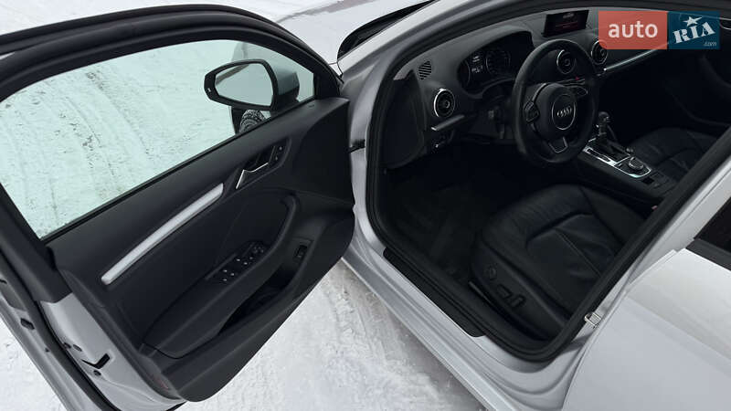 Седан Audi A3 2015 в Луцьку