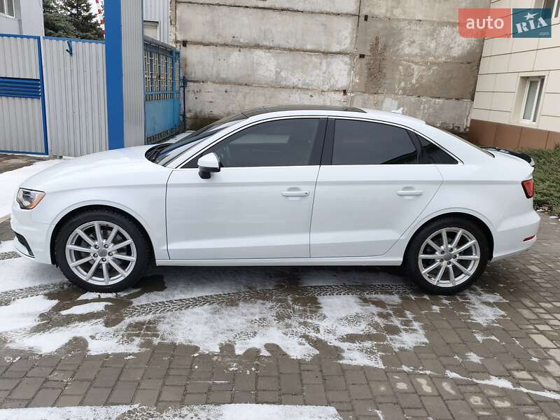 Седан Audi A3 2015 в Миколаєві