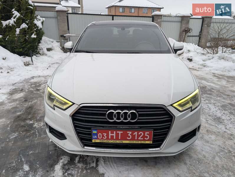 Седан Audi A3 2017 в Вінниці