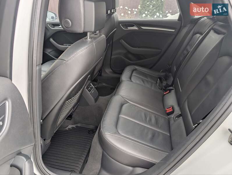 Седан Audi A3 2017 в Вінниці