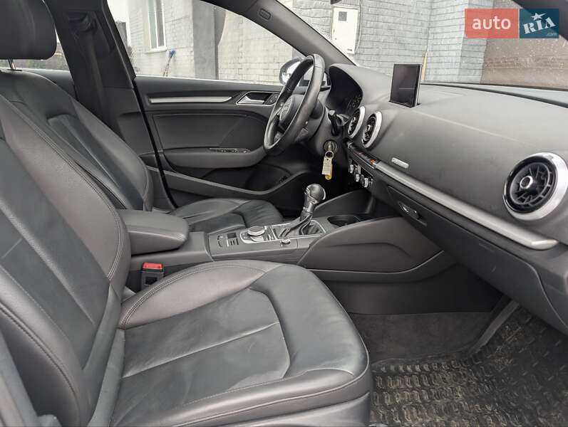 Седан Audi A3 2017 в Вінниці