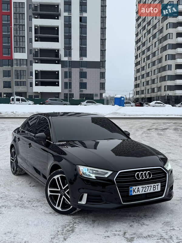 Седан Audi A3 2019 в Киеве фото Седан Audi A3 2019 в Киеве
