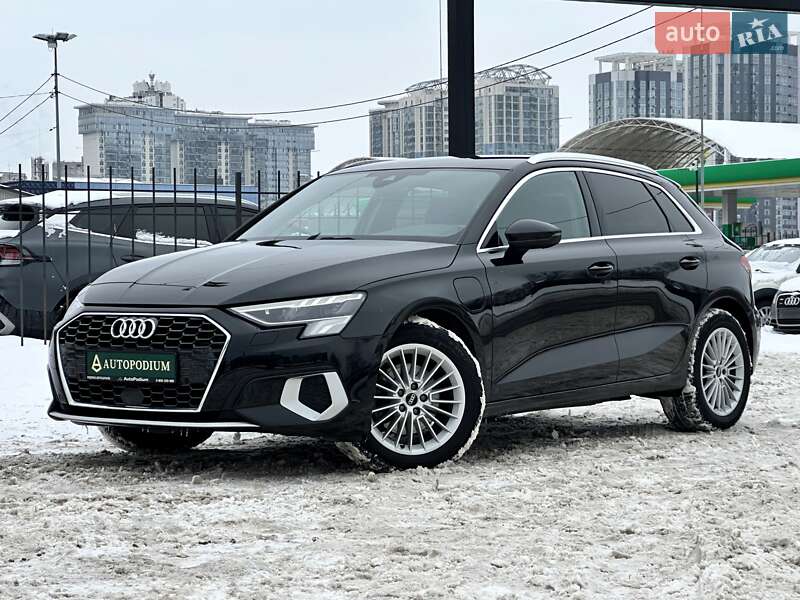Хетчбек Audi A3 2021 в Києві