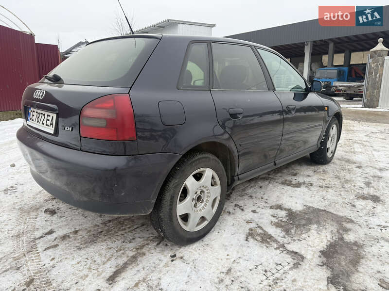 Хэтчбек Audi A3 1999 в Сторожинце