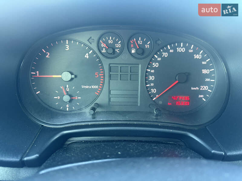 Хэтчбек Audi A3 1999 в Сторожинце