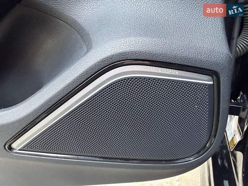 Хэтчбек Audi A3 2018 в Киеве