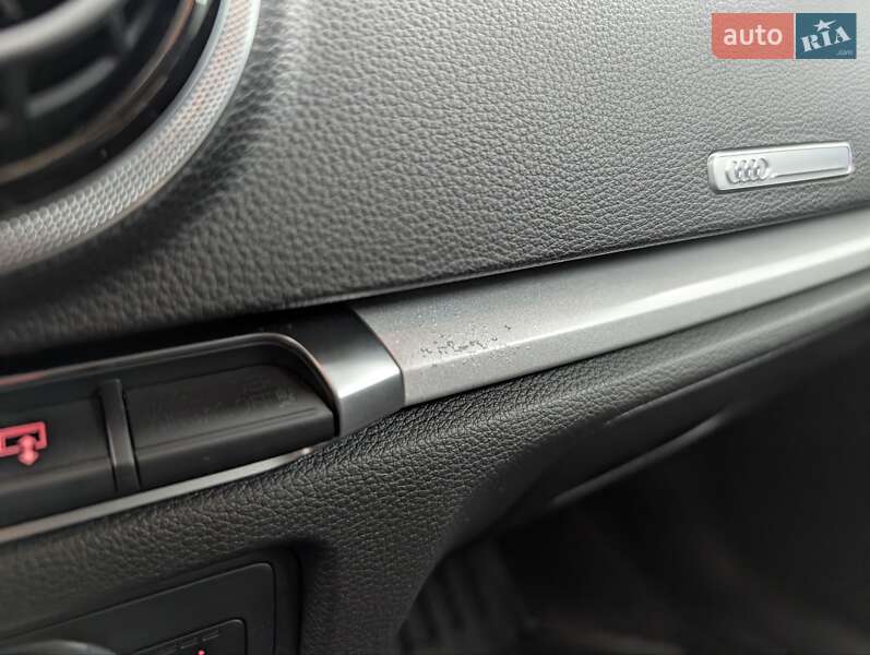 Хэтчбек Audi A3 2016 в Борщеве