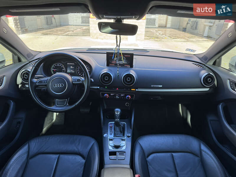 Хэтчбек Audi A3 2016 в Киеве фото 25 Хэтчбек Audi A3 2016 в Киеве