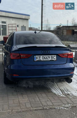 Седан Audi A3 2014 в Кривому Розі