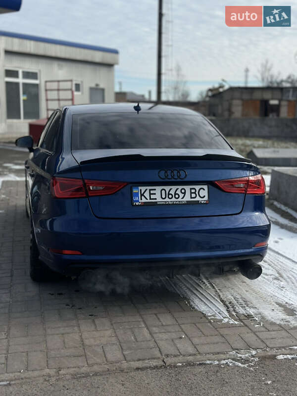 Седан Audi A3 2014 в Кривому Розі
