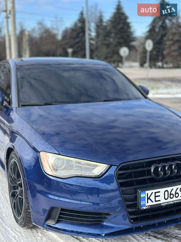 Седан Audi A3 2014 в Кривому Розі