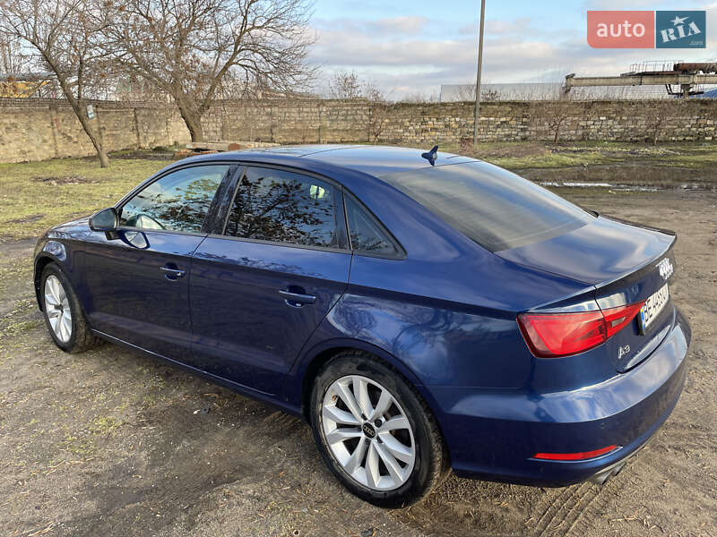 Седан Audi A3 2015 в Миколаєві