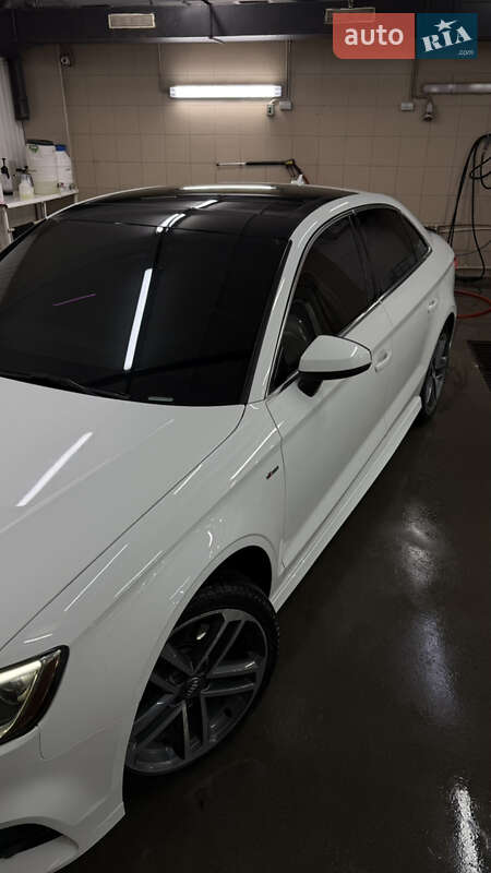Седан Audi A3 2017 в Дніпрі