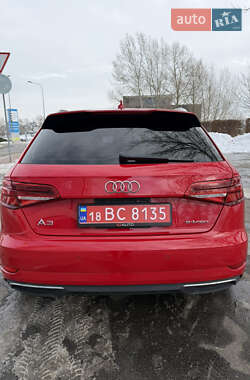 Хэтчбек Audi A3 2018 в Киеве