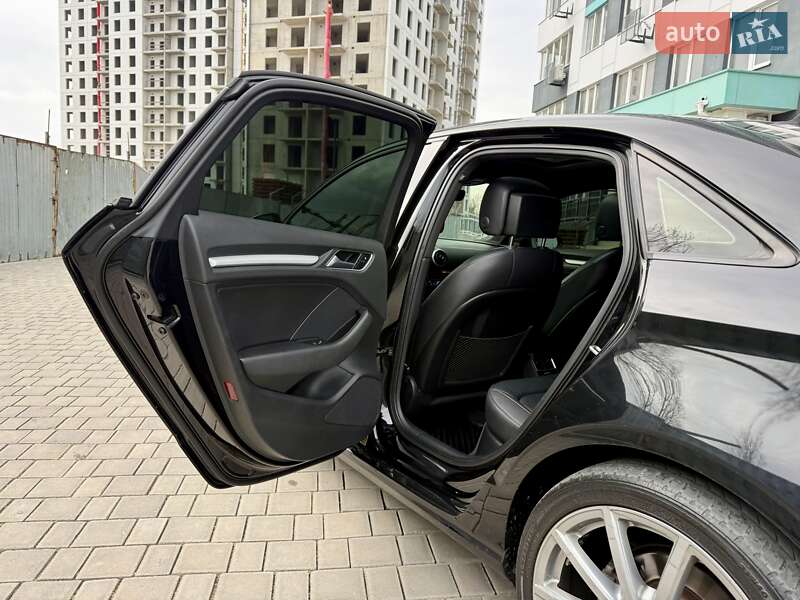 Седан Audi A3 2016 в Одессе