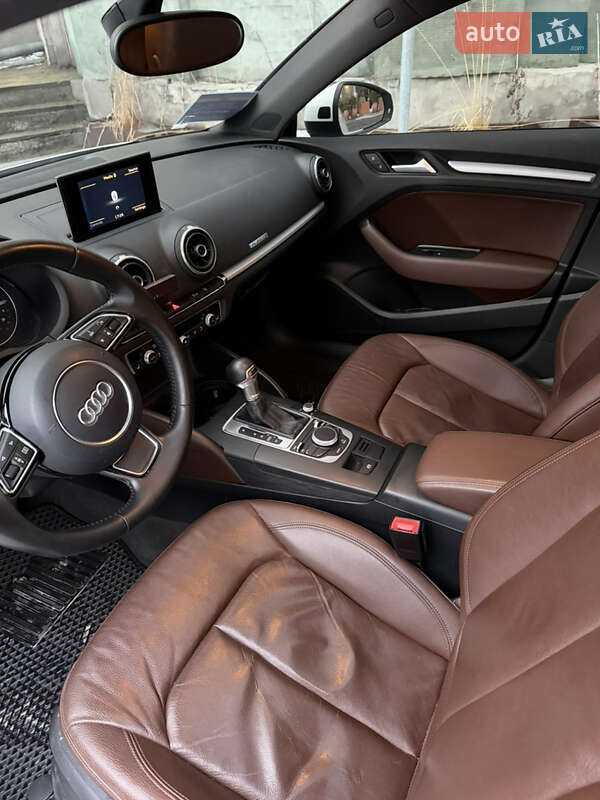 Седан Audi A3 2015 в Білій Церкві