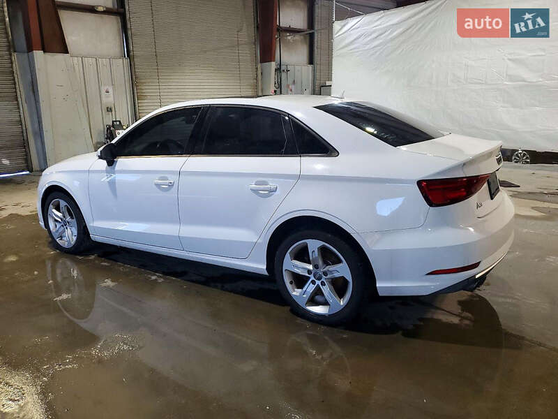 Седан Audi A3 2017 в Коломиї