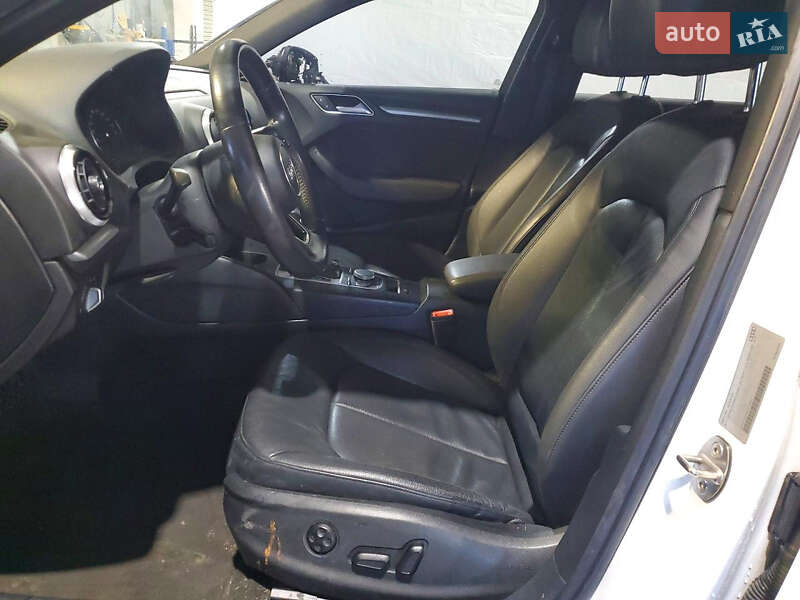 Седан Audi A3 2017 в Коломиї