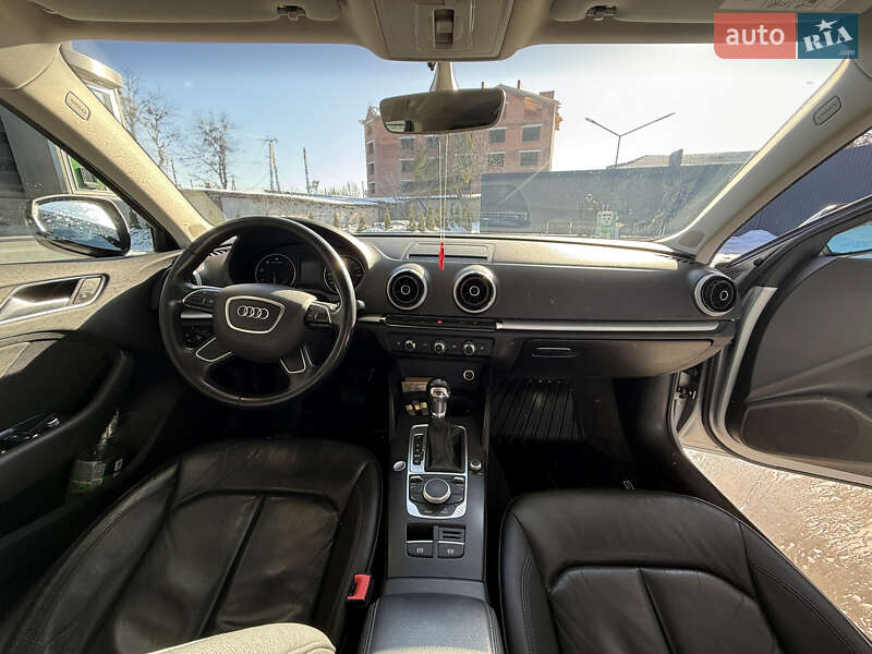 Хэтчбек Audi A3 2015 в Киеве