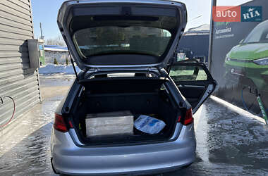 Хэтчбек Audi A3 2015 в Киеве