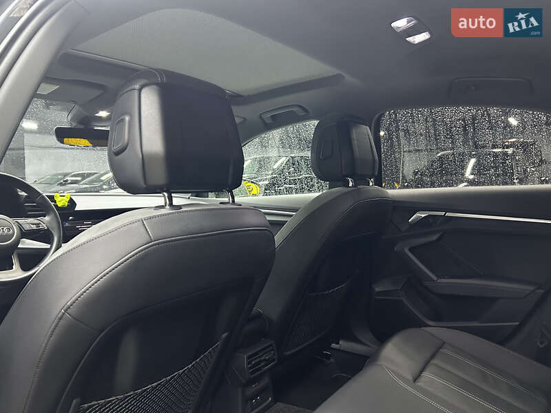 Седан Audi A3 2024 в Чернівцях