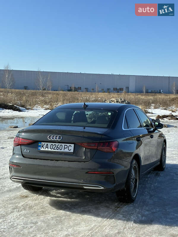 Седан Audi A3 2022 в Киеве