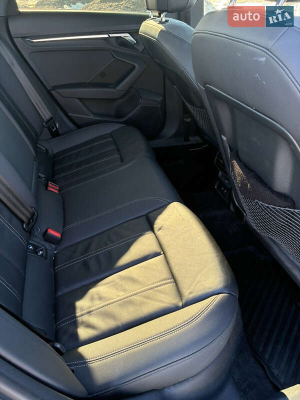 Седан Audi A3 2022 в Киеве