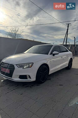 Седан Audi A3 2019 в Владимире