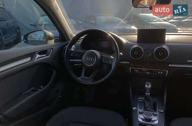 Хэтчбек Audi A3 2016 в Виннице