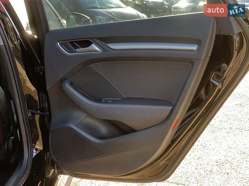 Хэтчбек Audi A3 2016 в Виннице