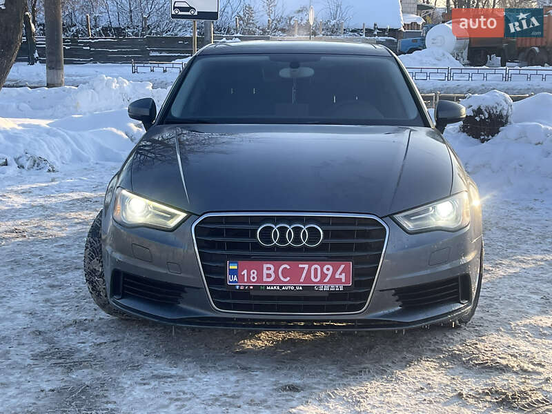 Седан Audi A3 2015 в Полтаве
