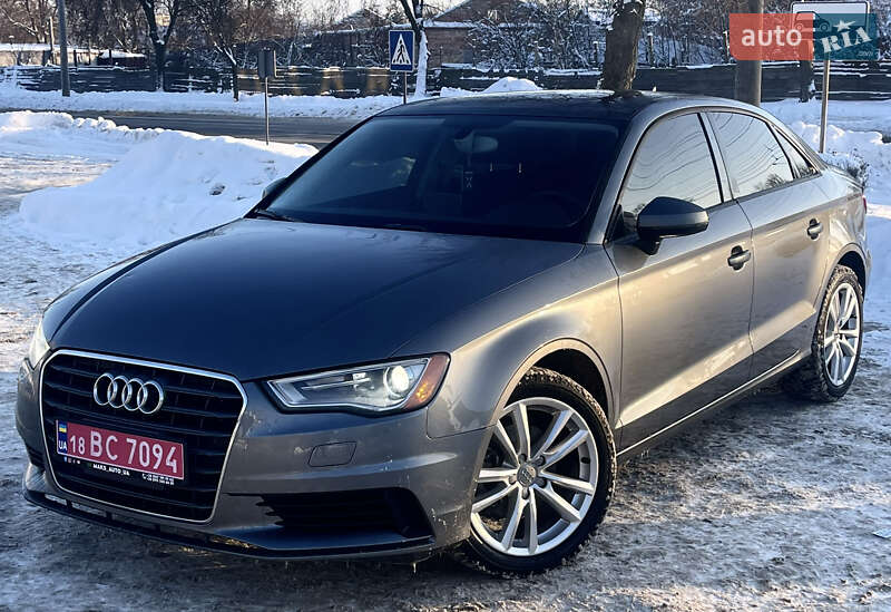 Седан Audi A3 2015 в Полтаве