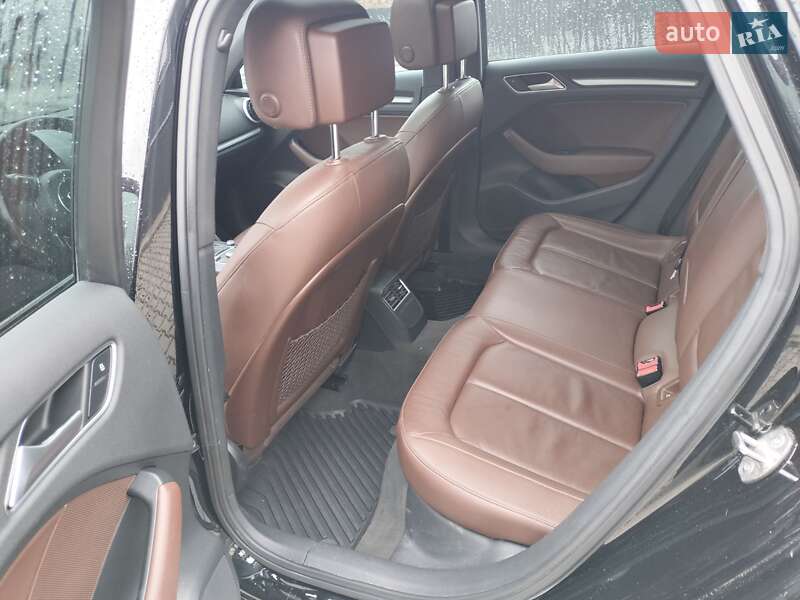 Седан Audi A3 2016 в Львове