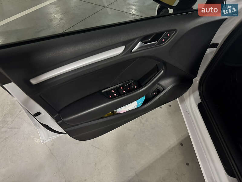 Седан Audi A3 2014 в Одесі