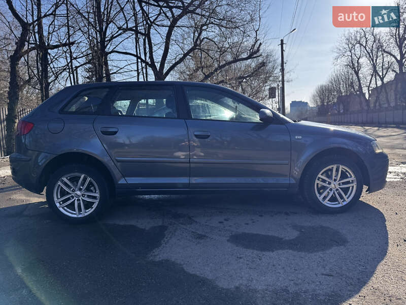 Хэтчбек Audi A3 2004 в Ивано-Франковске фото 4 Хэтчбек Audi A3 2004 в Ивано-Франковске