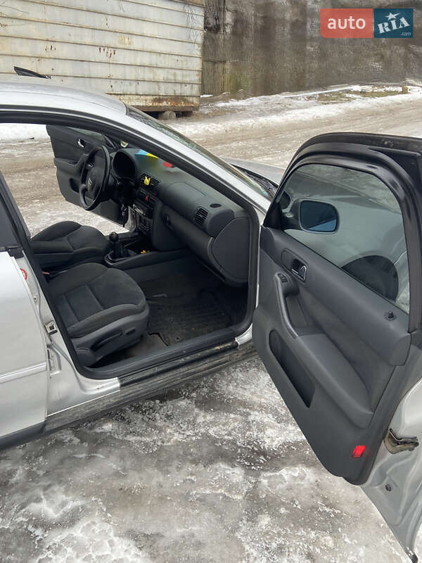 Хэтчбек Audi A3 2000 в Ахтырке