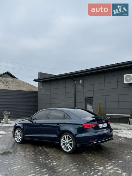 Седан Audi A3 2017 в Рокитному