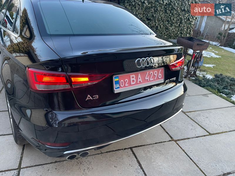 Седан Audi A3 2018 в Гнівані