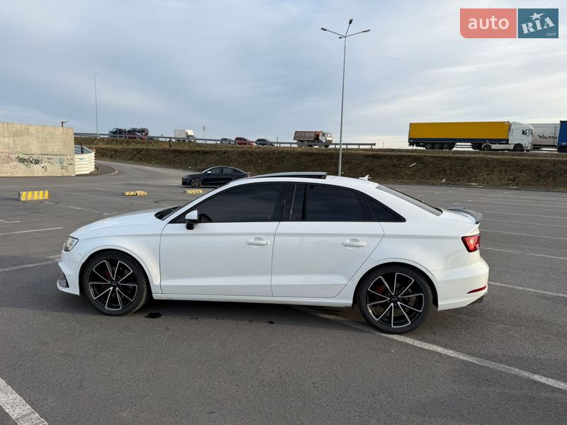 Седан Audi A3 2018 в Львове