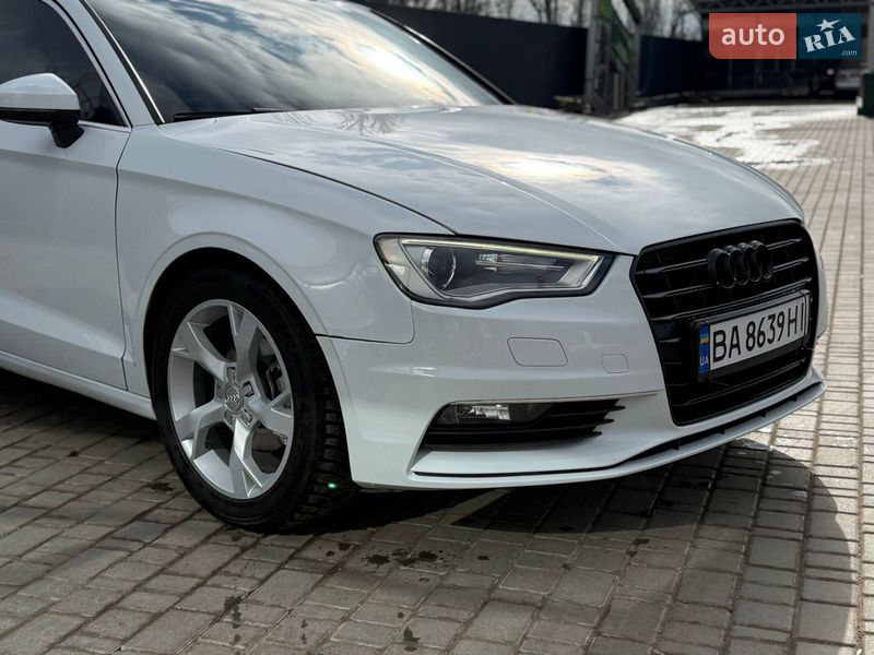 Седан Audi A3 2013 в Кропивницькому